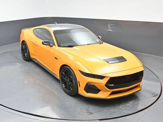 Used 2026 Ford Mustang GT w/ Mustang Nite Pony Package RWD image 16