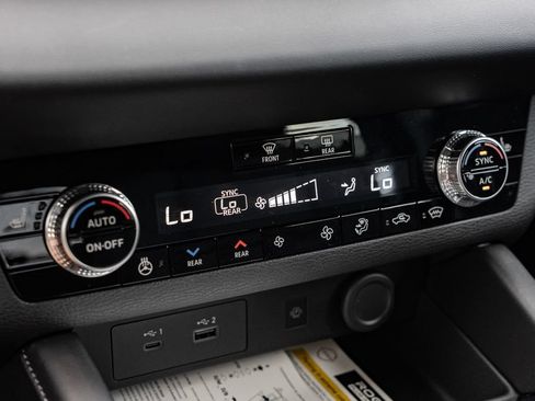 New 2026 Nissan Rogue Platinum AWD/4WD image 19
