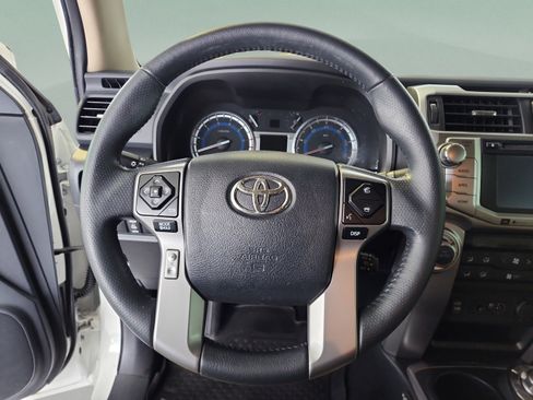 Used 2016 Toyota 4Runner Limited AWD/4WD image 9