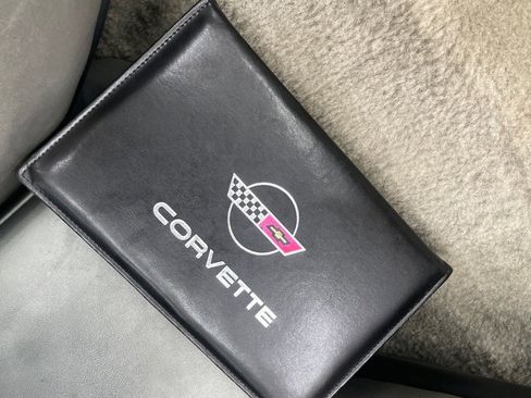 Used 1987 Chevrolet Corvette Convertible image 36