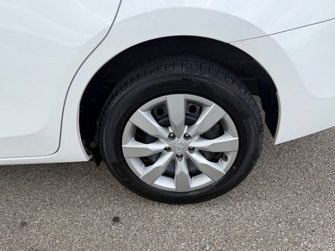 Used 2016 Toyota Corolla LE FWD image 26