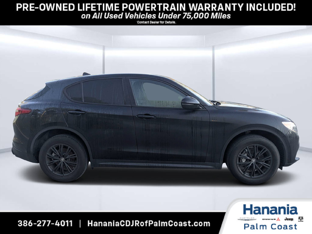 Used 2023 Alfa Romeo Stelvio Sprint AWD/4WD image 2