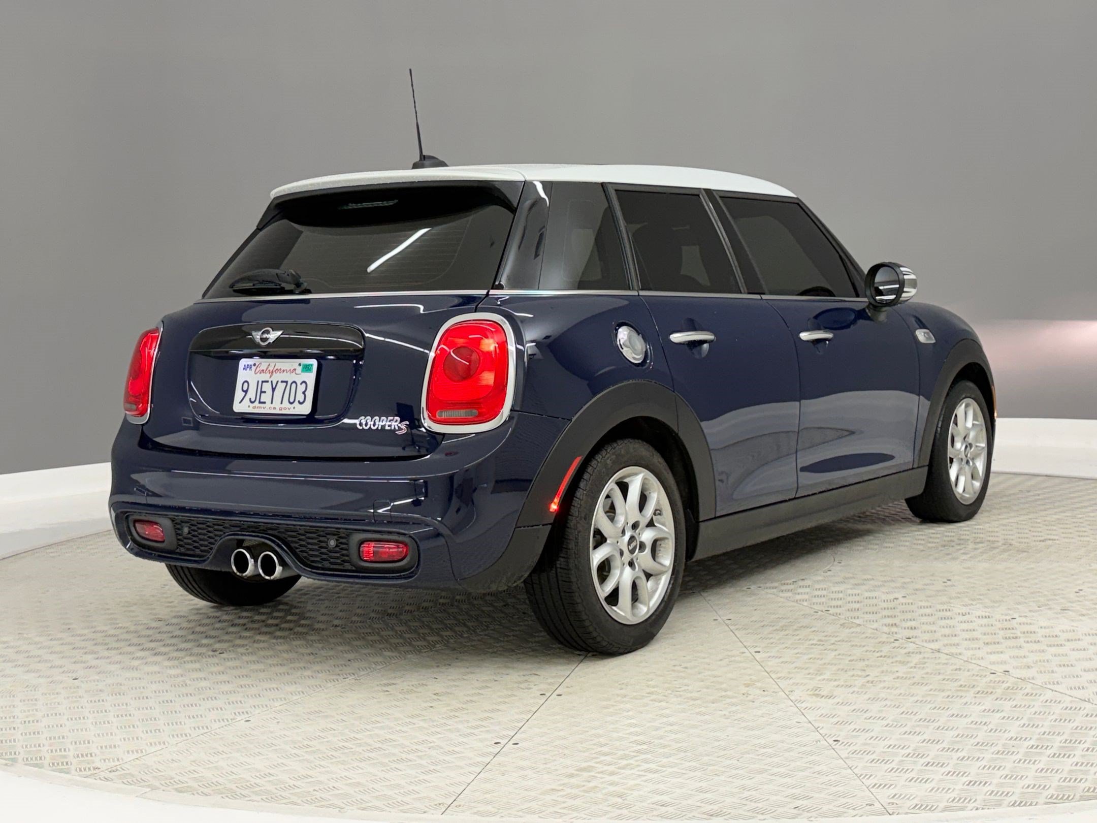 Used 2015 MINI Cooper S FWD image 8