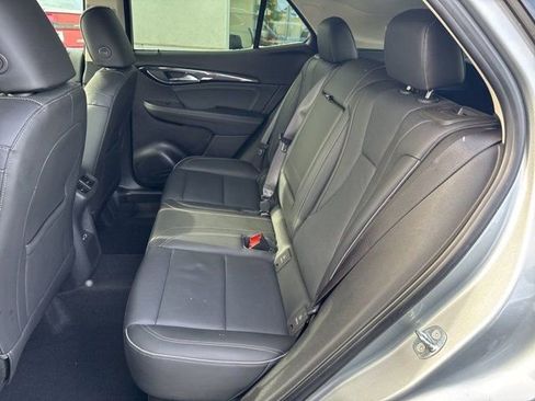 Used 2023 Buick Envision Essence image 8