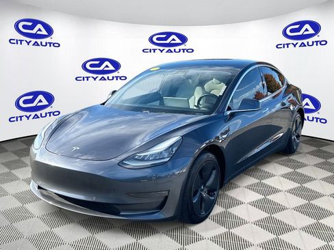 Used 2019 Tesla Model 3 Standard Range Plus image 9