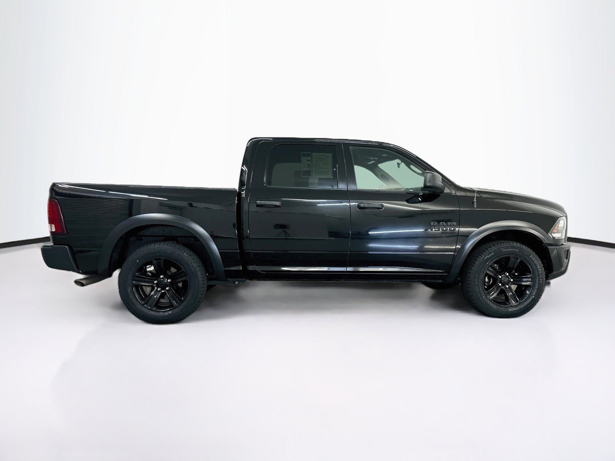 Used 2024 RAM 1500 Warlock AWD/4WD image 10