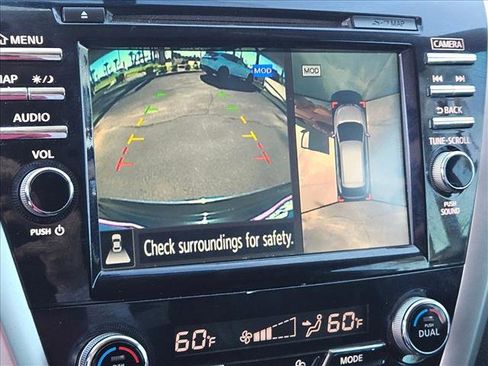 Used 2015 Nissan Murano SL w/ SL Technology Package image 12