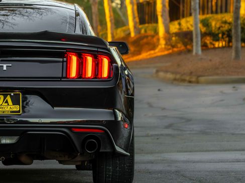 Used 2017 Ford Mustang GT Premium w/ GT Performance Package image 38