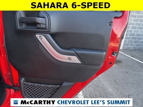 Used 2018 Jeep Wrangler Unlimited Sahara w/ Dual Top Group image 33