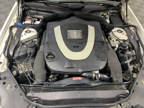 Used 2009 Mercedes-Benz SL 550 image 12
