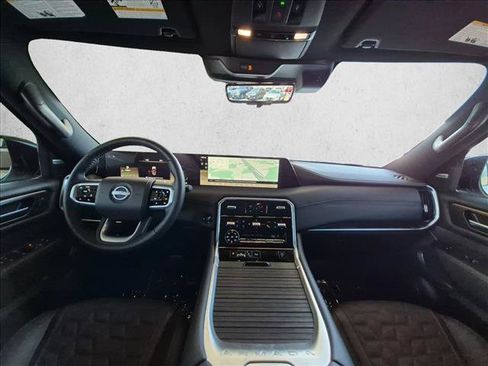 Used 2025 Nissan Armada Platinum AWD/4WD image 19