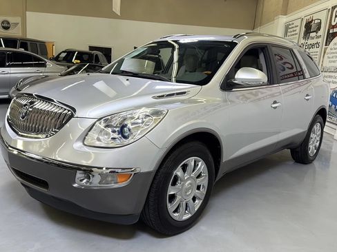 Used 2012 Buick Enclave Leather FWD image 5