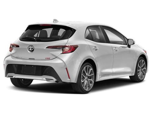 Used 2022 Toyota Corolla XSE FWD image 2