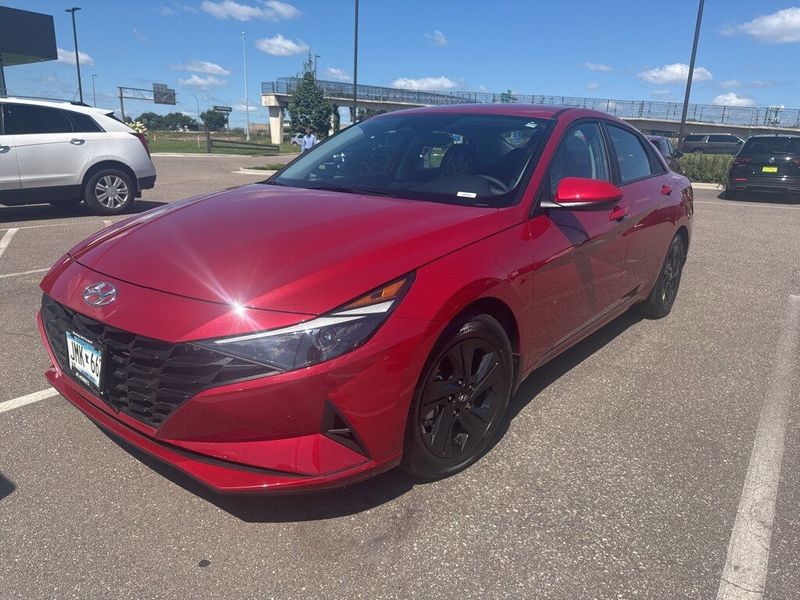 Certified 2023 Hyundai Elantra SEL image 1