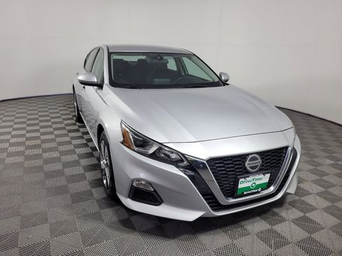 Used 2020 Nissan Altima 2.5 S FWD image 13