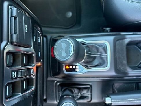 Used 2023 Jeep Wrangler Unlimited Sahara w/ Cold Weather Group AWD/4WD image 14