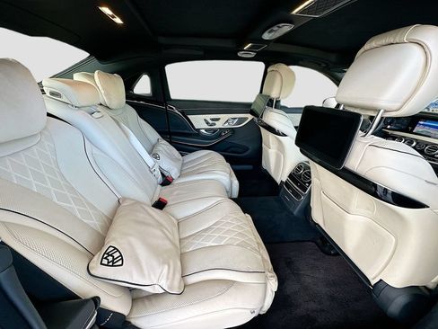 Used 2020 Mercedes-Benz Maybach S 650 image 29
