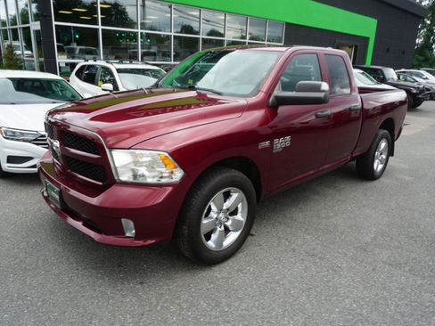 Used 2019 RAM 1500 Express w/ Express Value Package AWD/4WD image 2