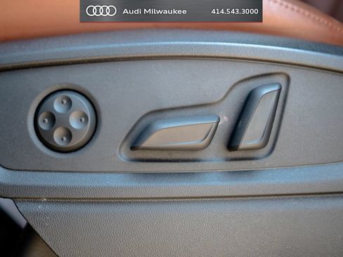 Used 2023 Audi Q5 2.0T Premium w/ Convenience Package AWD/4WD image 22