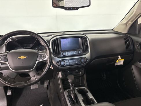 Used 2022 Chevrolet Colorado LT w/ Fleet Safety Package image 21