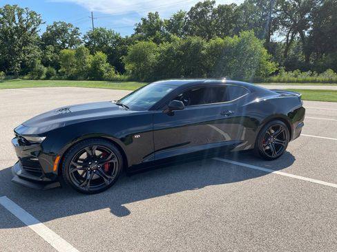Used 2024 Chevrolet Camaro SS RWD image 42