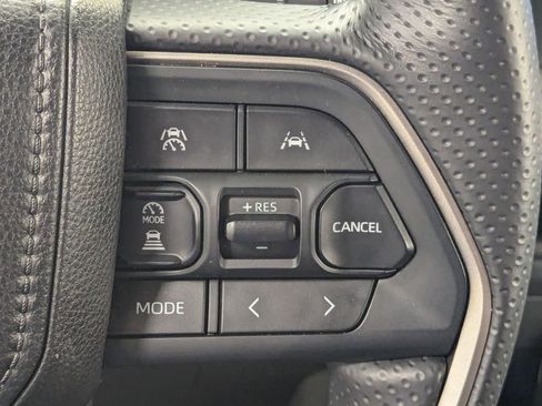 Used 2025 Toyota 4Runner SR5 image 23