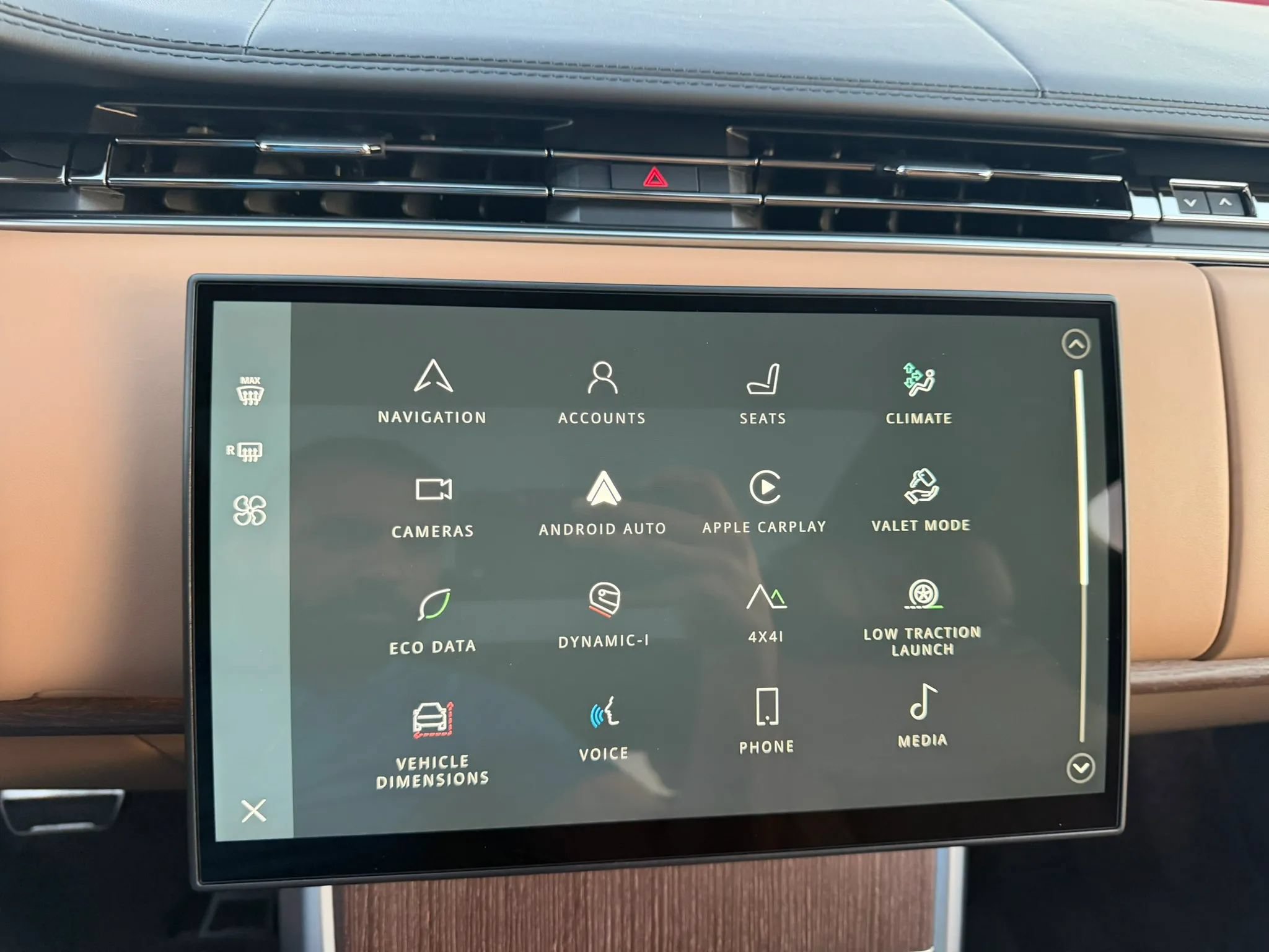 Used 2024 Land Rover Range Rover Autobiography AWD/4WD image 44