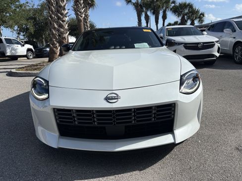 Used 2024 Nissan Z Performance w/ Floor Mat Package RWD image 2