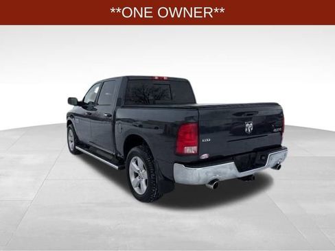 Used 2017 RAM 1500 Classic SLT w/ SLT Plus D￩cor Group image 5