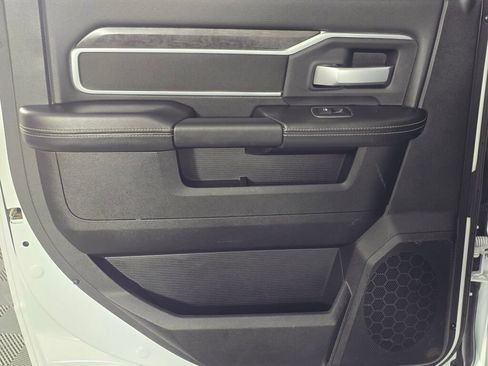 Used 2024 RAM 2500 Big Horn image 39