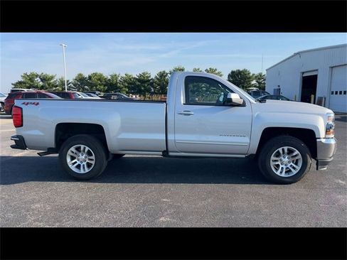 Certified 2018 Chevrolet Silverado 1500 LT w/ LT Convenience Package image 9