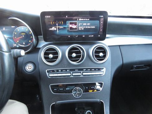 Used 2021 Mercedes-Benz C 300 4MATIC Sedan image 27