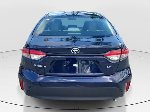 Used 2025 Toyota Corolla LE FWD image 6