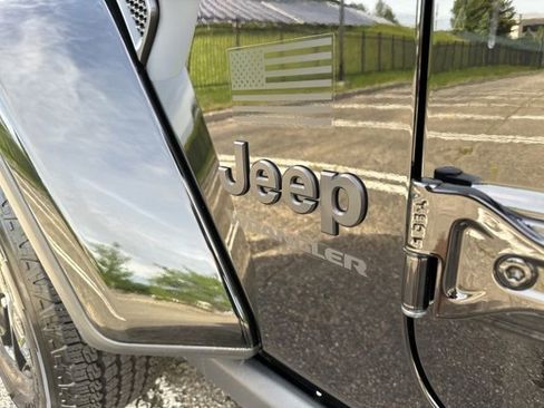 Used 2023 Jeep Wrangler Sport AWD/4WD image 31