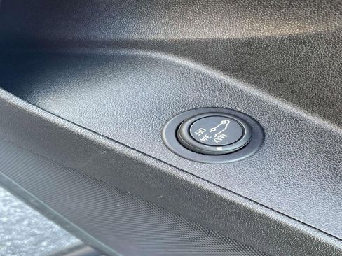 Certified 2024 Chevrolet Equinox LT image 17