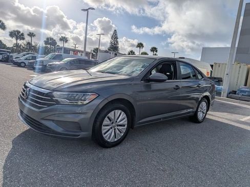 Used 2019 Volkswagen Jetta S image 3