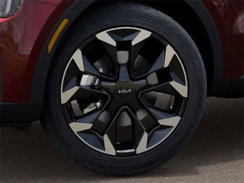 New 2025 Kia Sorento EX w/ Panoramic Sunroof Package image 9