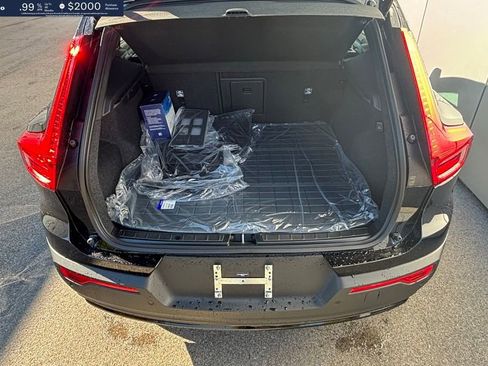 New 2026 Volvo XC40 B5 Ultra w/ Climate Package image 17