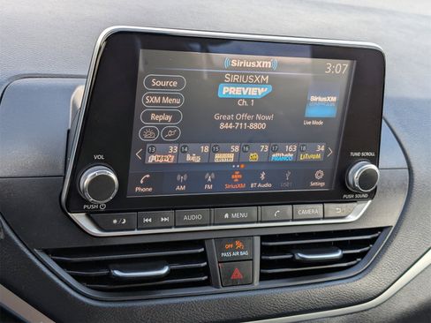 Used 2022 Nissan Altima 2.5 SV image 18