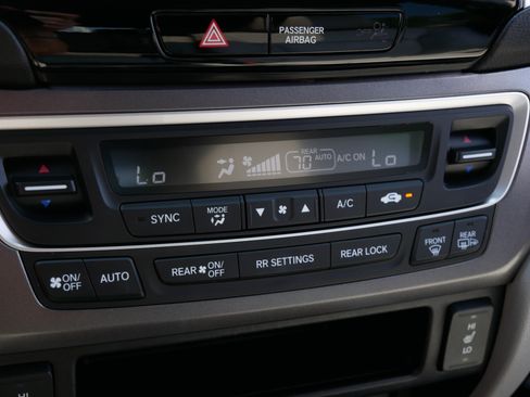 Used 2018 Honda Pilot EX-L image 26