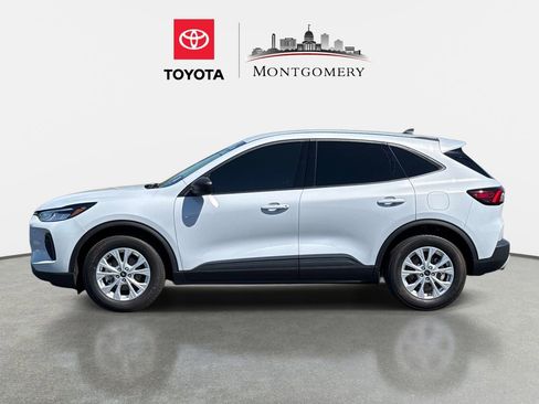 Used 2025 Ford Escape Active FWD image 6