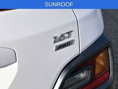 Used 2021 Hyundai Kona Limited image 9