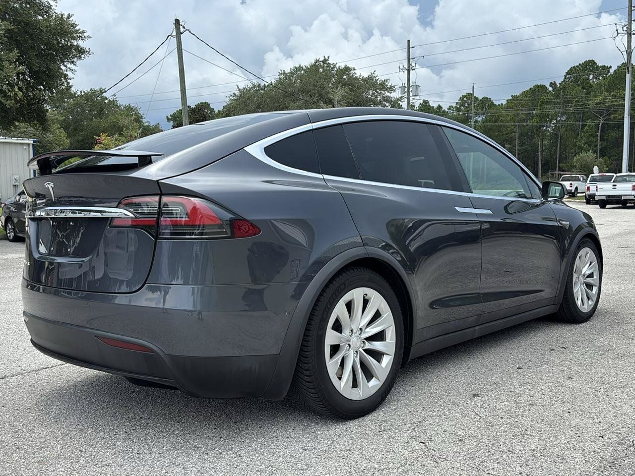Used 2016 Tesla Model X 75D AWD/4WD image 7