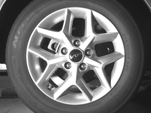 Used 2025 Kia Soul LX w/ LX Technology Package FWD image 18