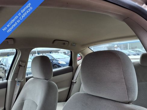 Used 2005 Buick LaCrosse CX FWD image 18