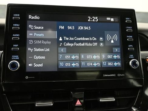 Used 2021 Toyota Camry XLE FWD image 10