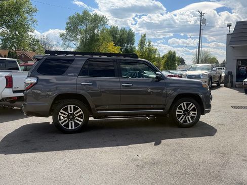 Used 2018 Toyota 4Runner Limited AWD/4WD image 89