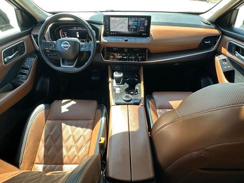 Used 2025 Nissan Rogue Platinum w/ Platinum Premium Package AWD/4WD image 23