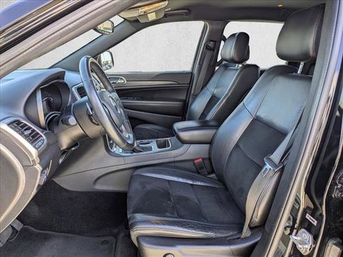 Used 2017 Jeep Grand Cherokee Altitude RWD image 15