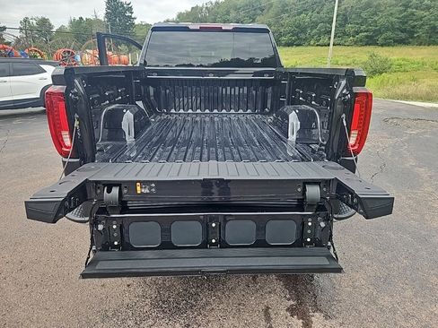 New 2026 GMC Sierra 1500 SLT w/ SLT Convenience Package image 20